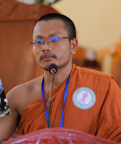 03_ChhorkSophat_PeaceGalleryCambodia_420x500
